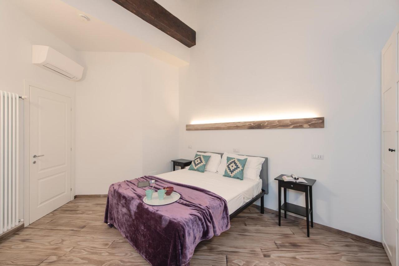 Istay - Zannetti Florence Luaran gambar
