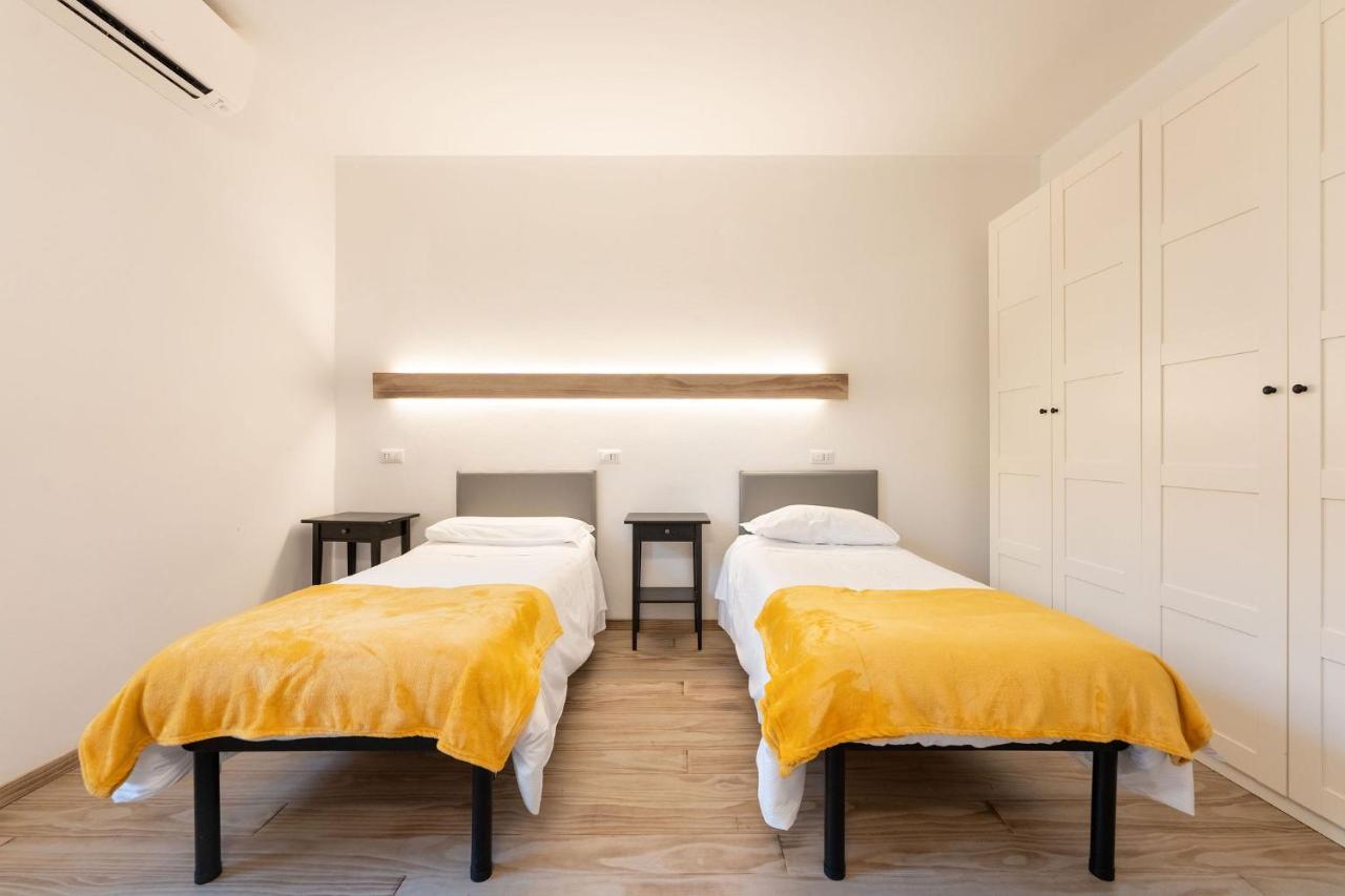 Istay - Zannetti Florence Luaran gambar