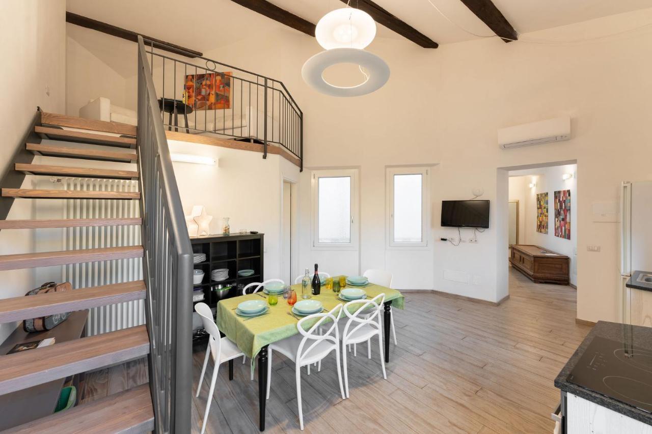 Istay - Zannetti Florence Luaran gambar